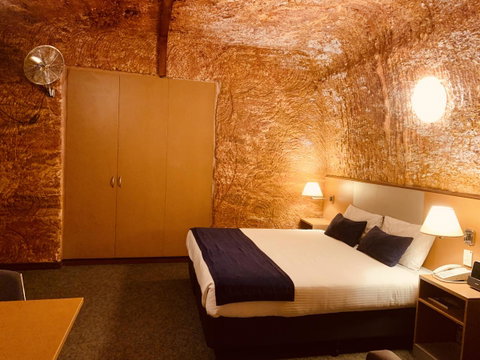 Desert Cave Hotel - Accommodation Fremantle 14