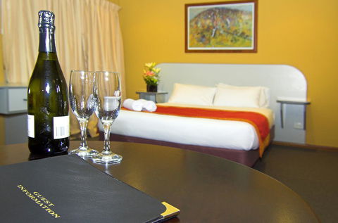 Victoria Hotel Strathalbyn - Accommodation Fremantle 13