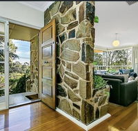 Stunning house with beautiful entertainment area - Accommodation Fremantle