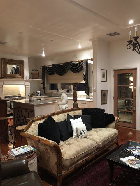 The Winemakers - Accommodation Fremantle 10
