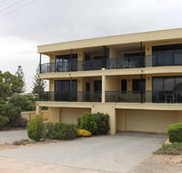 The Lighthouse - Beachfront Accommodation - Accommodation Fremantle