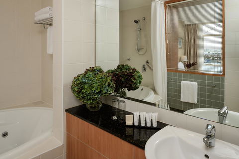 Rydges Newcastle - Accommodation Fremantle 15