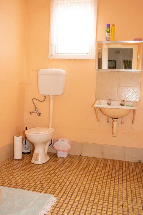 Kimba Units - Accommodation Fremantle 22
