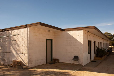 Kimba Units - Accommodation Fremantle 18