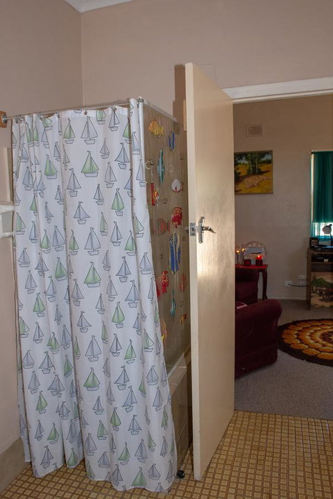 Kimba Units - Accommodation Fremantle 11