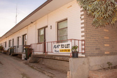 Kimba Units - Accommodation Fremantle 2