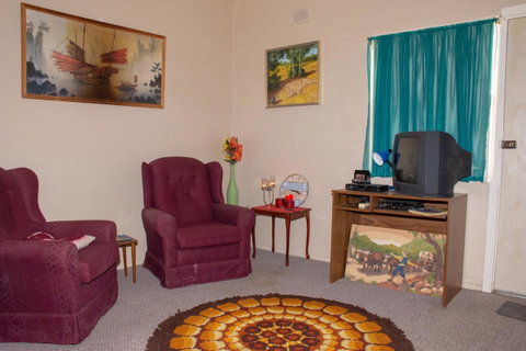 Kimba Units - Accommodation Fremantle 9