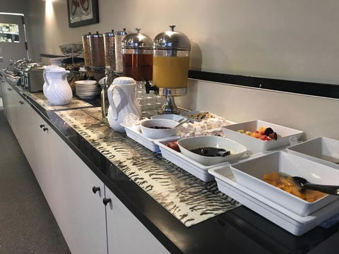 Cattlemans Country Motor Inn & Serviced Apartments - Accommodation Fremantle 4