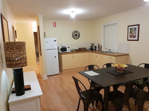 Donnybrook Cottages - Donnybrook - Accommodation Fremantle 4
