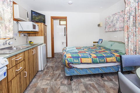 Echo Holiday Parks - Naracoorte - Accommodation Fremantle 11