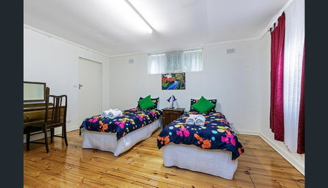 Treasured Memories Cottage - Accommodation Fremantle 3