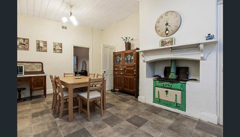 Treasured Memories Cottage - Accommodation Fremantle 4