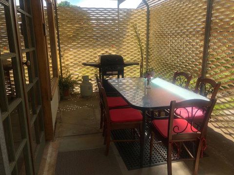 Treasured Memories Cottage - Accommodation Fremantle 24