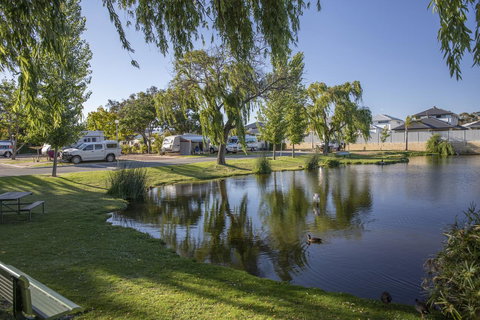 Karrinyup Waters Resort - Accommodation Fremantle 44