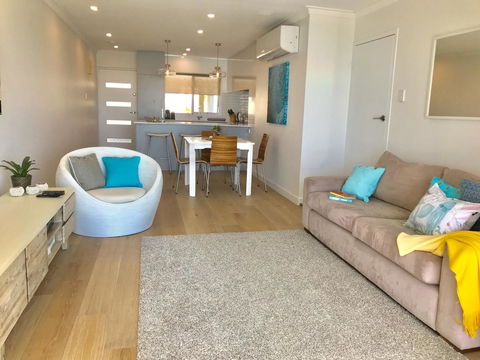 Cottesloe Beachfront Ocean View Apartment - Accommodation Fremantle 7