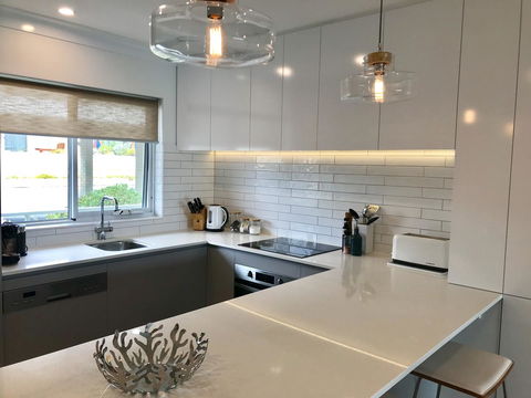 Cottesloe Beachfront Ocean View Apartment - Accommodation Fremantle 12