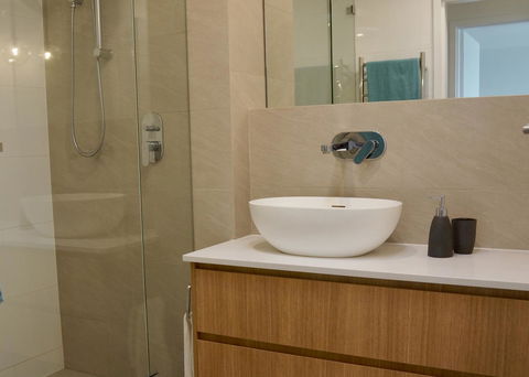 Cottesloe Beachfront Ocean View Apartment - Accommodation Fremantle 17