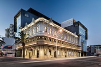 The Melbourne Hotel