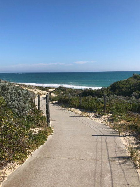 The Compass Beach House - Accommodation Fremantle 14