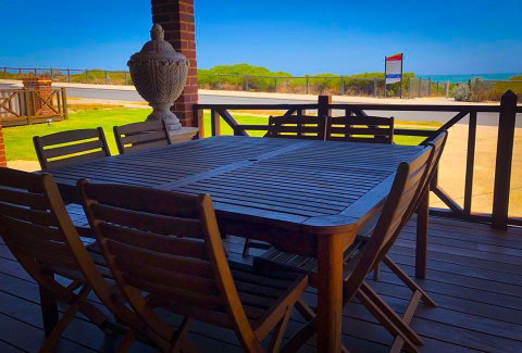 The Compass Beach House - Accommodation Fremantle 1