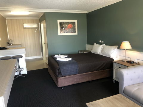 Dog Rock Motel - Accommodation Fremantle 10