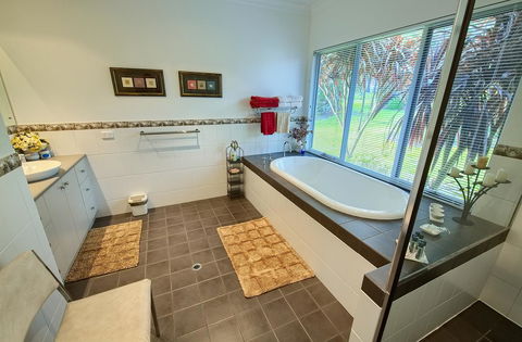 Glenelg On King Bed & Breakfast - Accommodation Fremantle 3