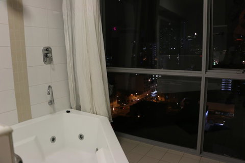 Centre Of Perth Whole Apartment W/view&spa&pool&wifi - Accommodation Fremantle 14