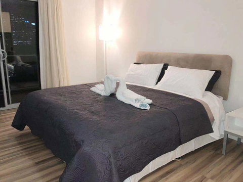 Centre Of Perth Whole Apartment W/view&spa&pool&wifi - Accommodation Fremantle 5