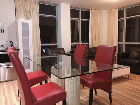 Centre Of Perth Whole Apartment W/view&spa&pool&wifi - Accommodation Fremantle 2