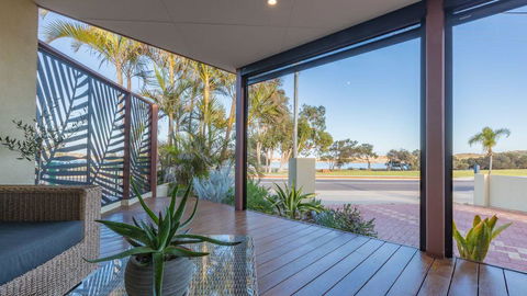 Starboard Views Kalbarri - River Front Apartment - Accommodation Fremantle 1