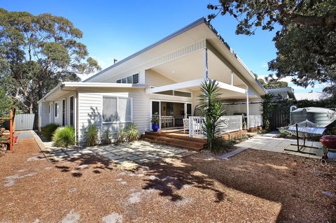 Calming Waters - Pet Friendly - Community Pool - Accommodation Fremantle 32