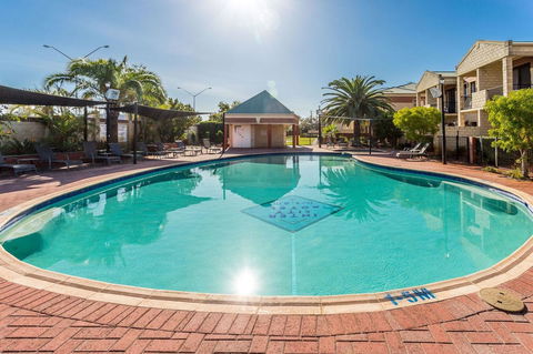 Country Comfort Perth - Accommodation Fremantle 3
