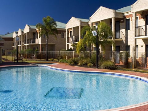 Country Comfort Perth - Accommodation Fremantle 0
