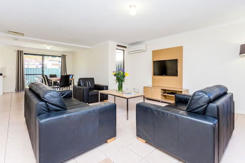 Country Comfort Perth - Accommodation Fremantle 24