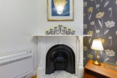 Heritage Townhouse Near Harbour Bridge - Accommodation Fremantle 8