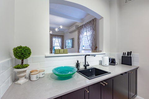 Heritage Townhouse Near Harbour Bridge - Accommodation Fremantle 35