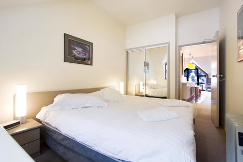 Lantern 1 Bedroom Balcony With Panoramic View - Accommodation Fremantle 38