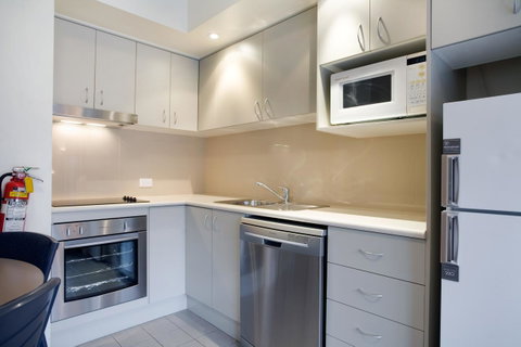 Lantern 1 Bedroom Balcony With Panoramic View - Accommodation Fremantle 22