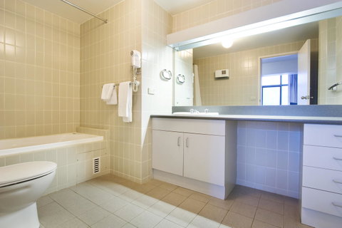 Lantern 1 Bedroom Balcony With Panoramic View - Accommodation Fremantle 12