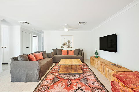 The Lord Byron - Accommodation Fremantle 28