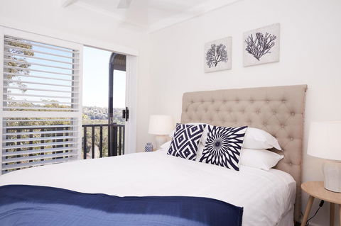 Bright And Spacious Family Home With Leafy Deck - Accommodation Fremantle 12