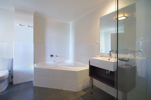 Macquarie Waters Boutique Apartment Hotel - Accommodation Fremantle 28