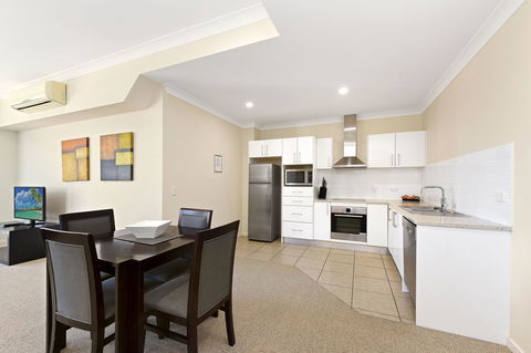 Macquarie Waters Boutique Apartment Hotel - Accommodation Fremantle 6