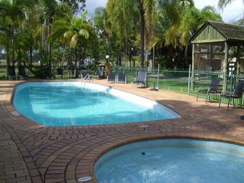 Glenwood Tourist Park & Motel - Accommodation Fremantle 3
