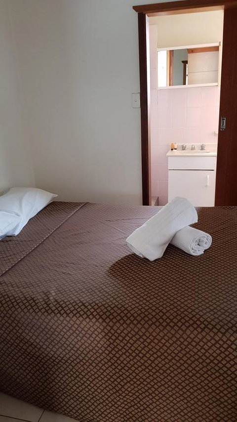 Glenwood Tourist Park & Motel - Accommodation Fremantle 1