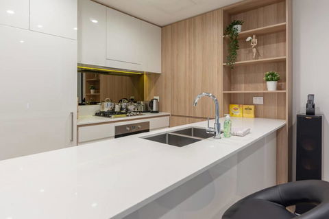 Japanese Style Waterfront Apt Wt Rooftop Pool - Accommodation Fremantle 9