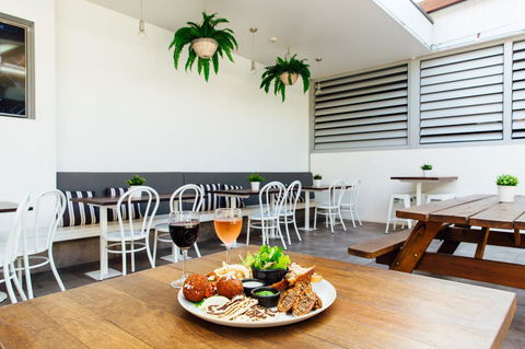 Coniston Hotel Wollongong - Accommodation Fremantle 10