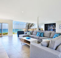 Neptune - Absolute Beachfront - Accommodation Fremantle