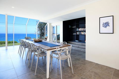 Neptune I Absolute Beachfront I Stunning Views - Accommodation Fremantle 6