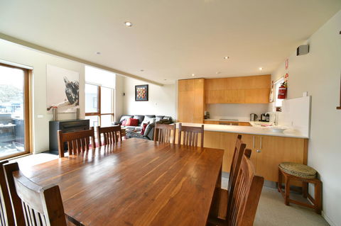 Snowstream 4 - Accommodation Fremantle 9